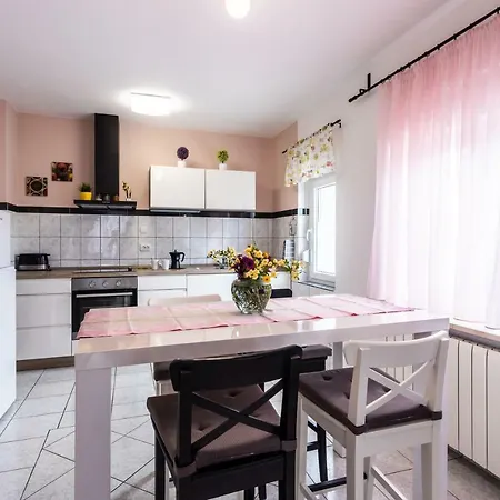 Apartments Ana Baska Exterior photo